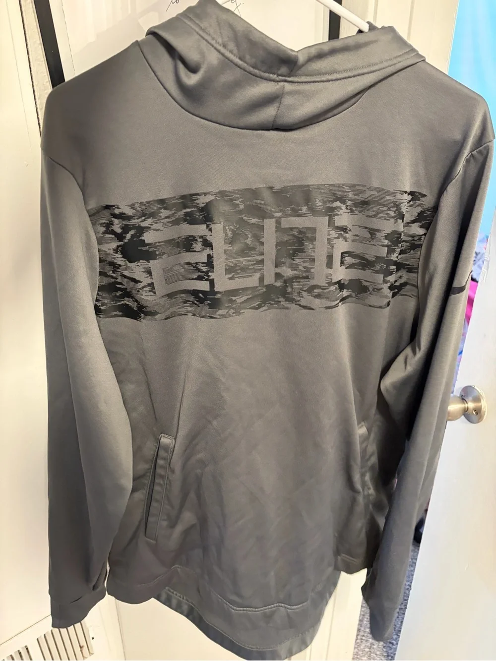 Nike Gray ELITE Hooded Performance Pullover